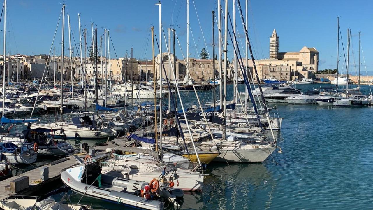 Le Dimore Di Don Corrado Trani Exterior photo